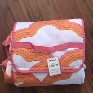 NWT Society6 Pucci style artesian ￼picnic blanket Portable and  water resistant